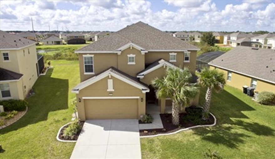 Aerial shot of Goofys Golf Getaway. Goofys Golf Getaway - Luxury Executive Disney Villa on Golf Course Gated Community, South Facing Pool,  No Rear Neighbours and Conservation Views in Providence, Davenport, Orlando
