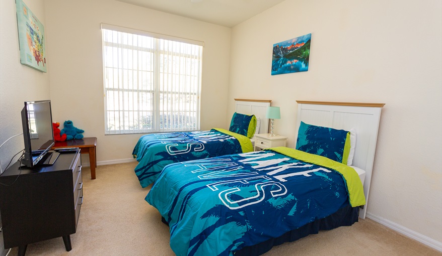 Twin Bedroom. Manor Palms Villa - Great Location, Great Home in The Manors At Westhaven, Davenport, Orlando