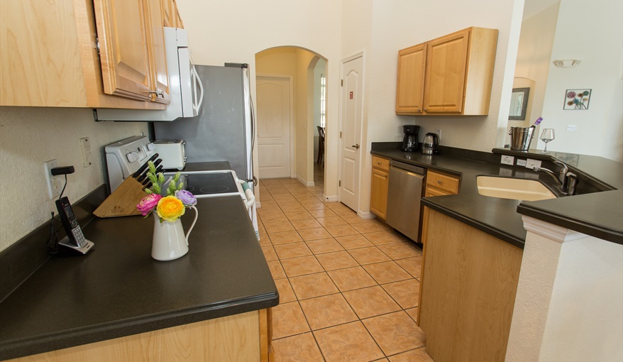 Kitchen. Manor Palms Villa - Great Location, Great Home in The Manors At Westhaven, Davenport, Orlando