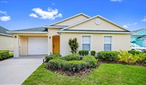 Villa Front Entrance. Three Palms Villa in Town Centre Reserve, Davenport, Orlando