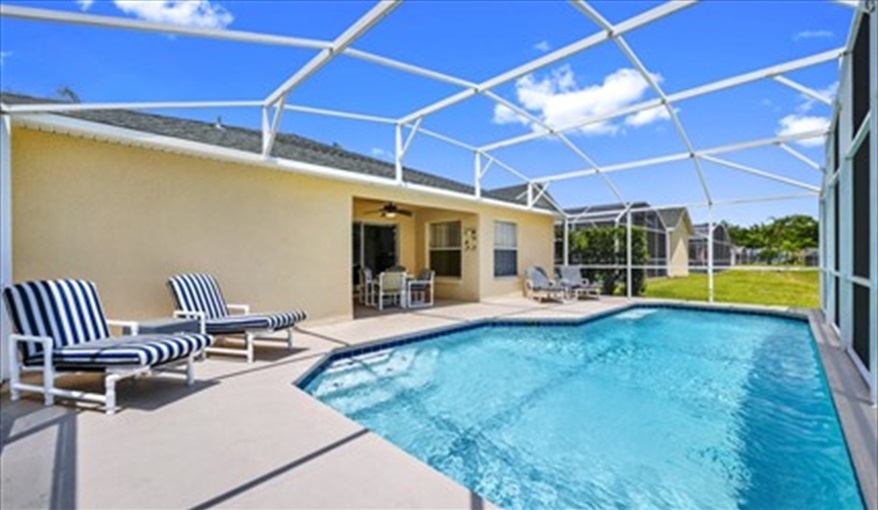 Private pool deck . Three Palms Villa in Town Centre Reserve, Davenport, Orlando