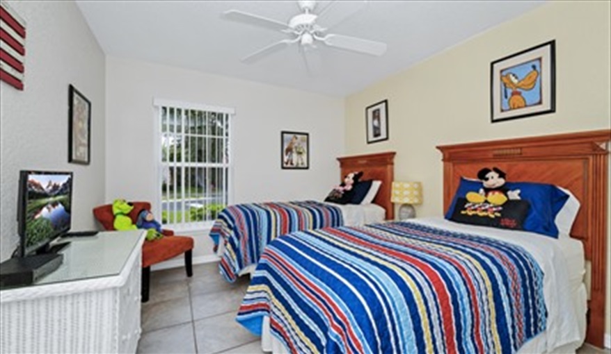 Twin room. Three Palms Villa in Town Centre Reserve, Davenport, Orlando