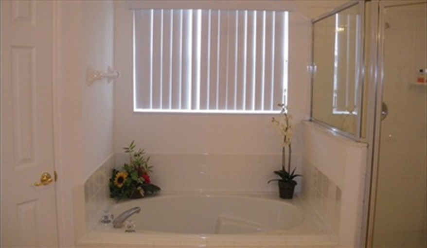 Upstirs Master En-suite. Grand Cumbrian in Cumbrian Lakes, Kissimmee, Orlando