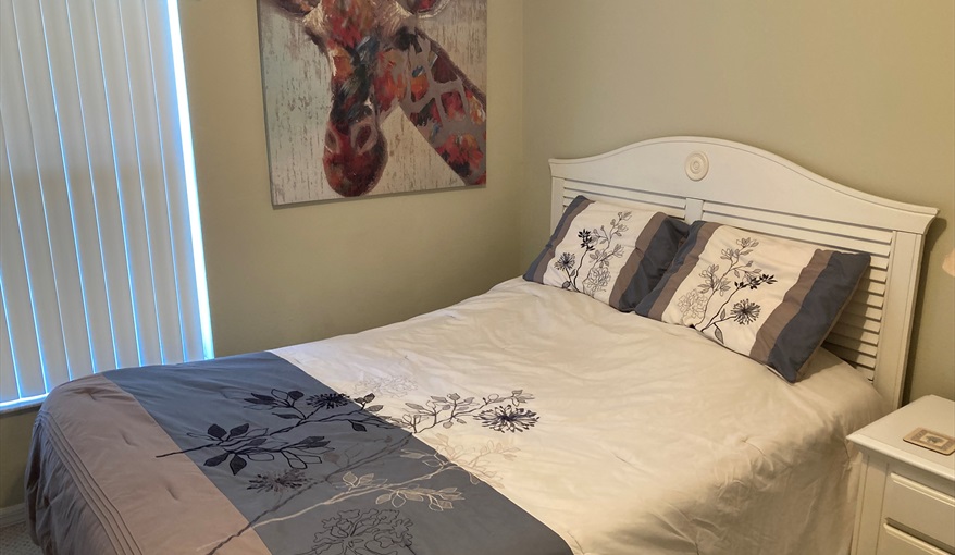Queen size bed. Villa Verna in Indian Creek, Kissimmee, Orlando