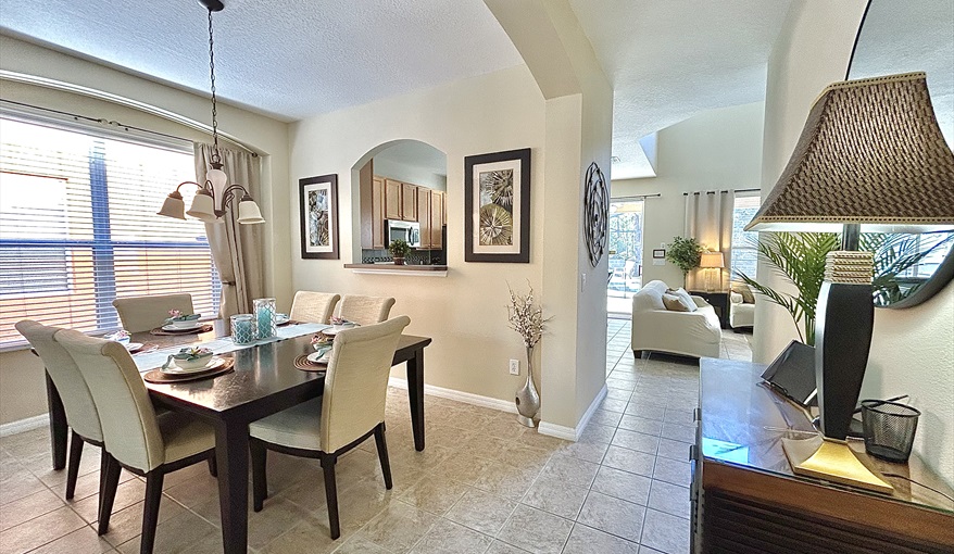 Dining Area. Watersong Villa Florida. 6 Bedrooms 5.5 Bathrooms with 4 en-suite. Conservation Views. Pool & Spa.  in Watersong, Davenport, Orlando