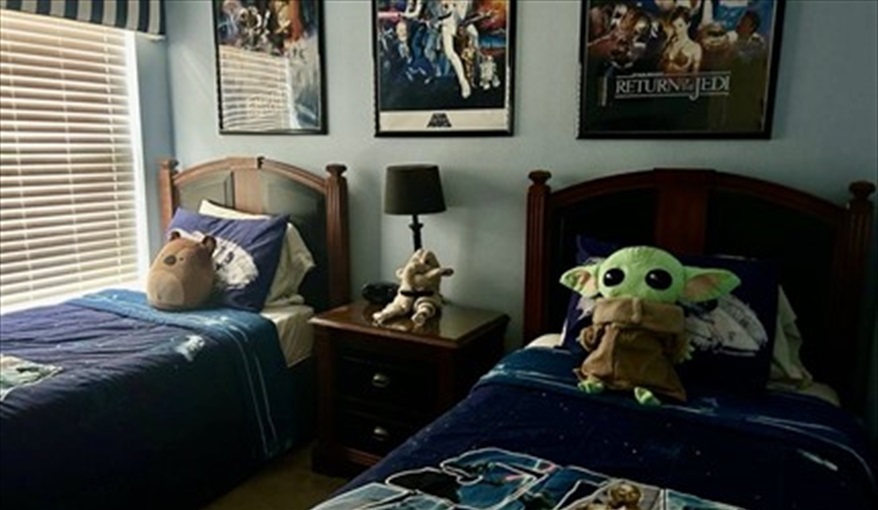 Twin Star Wars Bedroom with shared bathroom. Watersong Villa Florida. 6 Bedrooms 5.5 Bathrooms with 4 en-suite. Conservation Views. Pool & Spa.  in Watersong, Davenport, Orlando