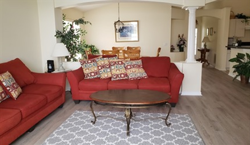 Living Room. Lakeside Lodge at Eagle Pointe in Eagle Pointe, Kissimmee, Orlando