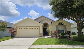 Villa Exterior. Lakeside Lodge at Eagle Pointe in Eagle Pointe, Kissimmee, Orlando