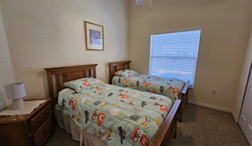 Back Twin Bedroom. Lakeside Lodge at Eagle Pointe in Eagle Pointe, Kissimmee, Orlando