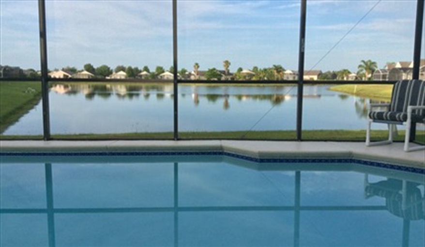 Pool and lake view. Lakeside Lodge at Eagle Pointe in Eagle Pointe, Kissimmee, Orlando
