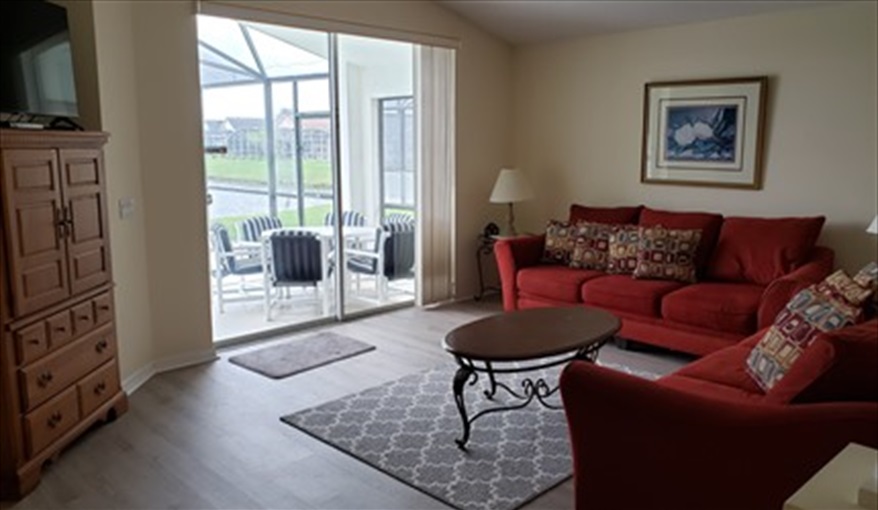 Living Room. Lakeside Lodge at Eagle Pointe in Eagle Pointe, Kissimmee, Orlando