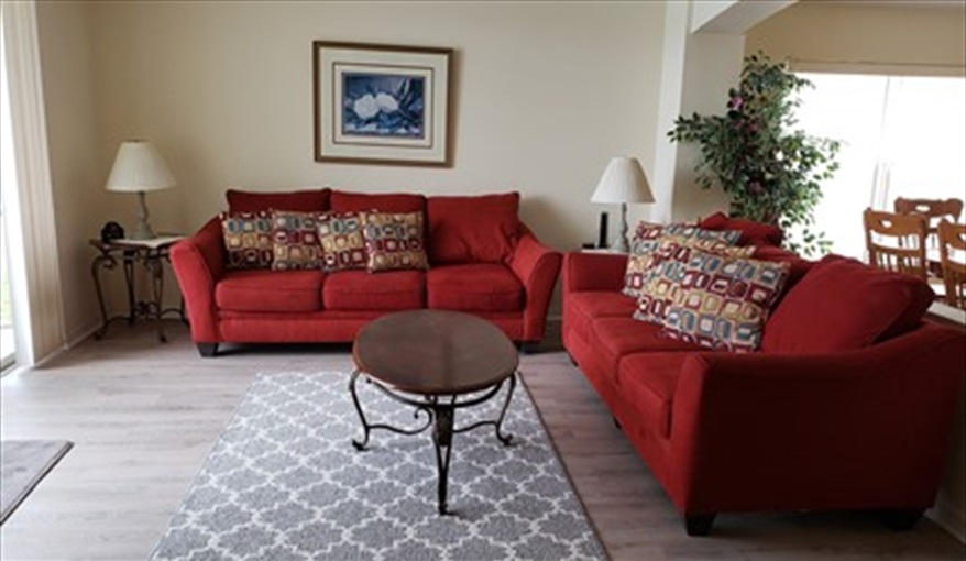Living Room. Lakeside Lodge at Eagle Pointe in Eagle Pointe, Kissimmee, Orlando