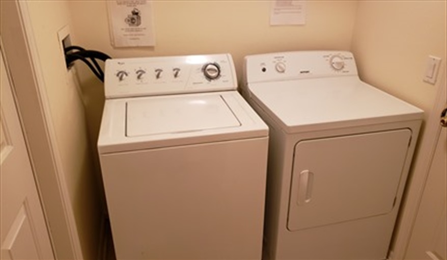 Laundry Room. Lakeside Lodge at Eagle Pointe in Eagle Pointe, Kissimmee, Orlando