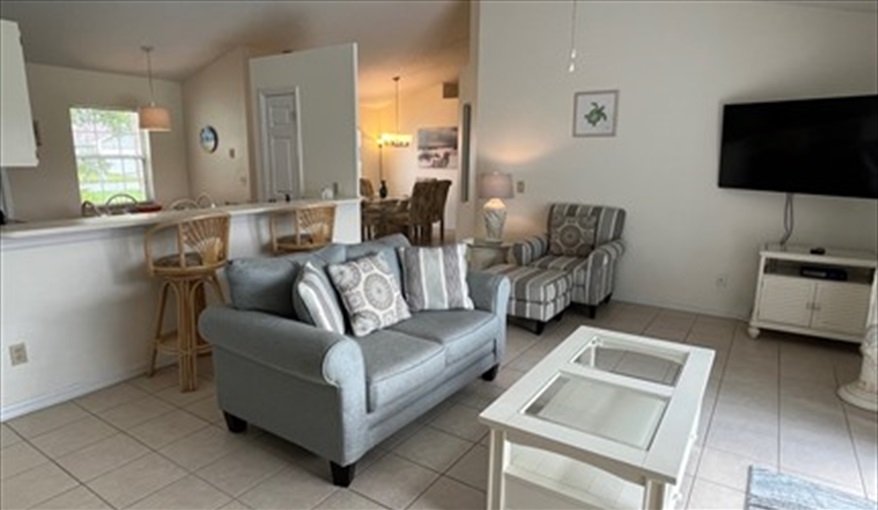 Living Room. Sunshine Villa in Loma Linda, Davenport, Orlando