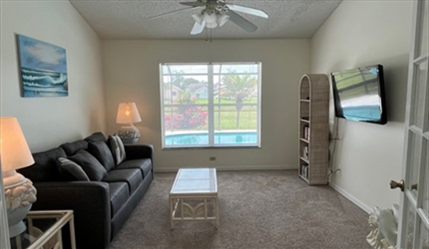 Family Room. Sunshine Villa in Loma Linda, Davenport, Orlando