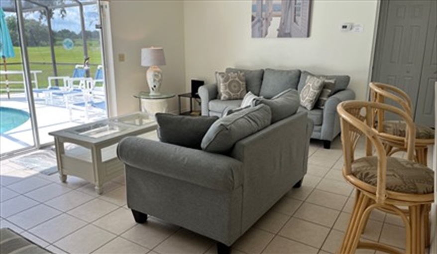 Living Room. Sunshine Villa in Loma Linda, Davenport, Orlando