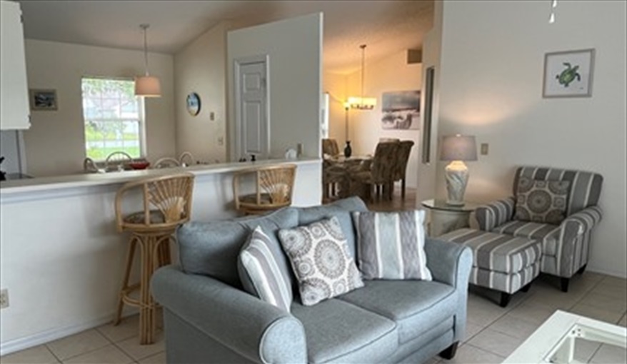 Living Room. Sunshine Villa in Loma Linda, Davenport, Orlando