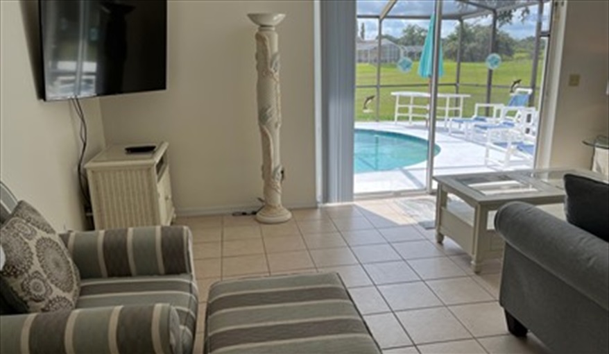 Living Room. Sunshine Villa in Loma Linda, Davenport, Orlando