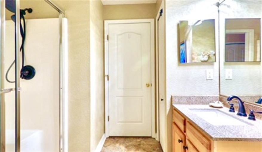4th bathroom. Ref 114. Modern family villa own pool, near Disney. Silver Creek in Silver Creek, Clermont, Orlando