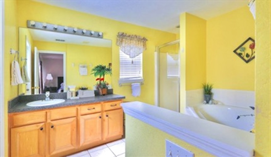 Ensuite with separate tub and shower. Ref 114. Modern family villa own pool, near Disney. Silver Creek in Silver Creek, Clermont, Orlando