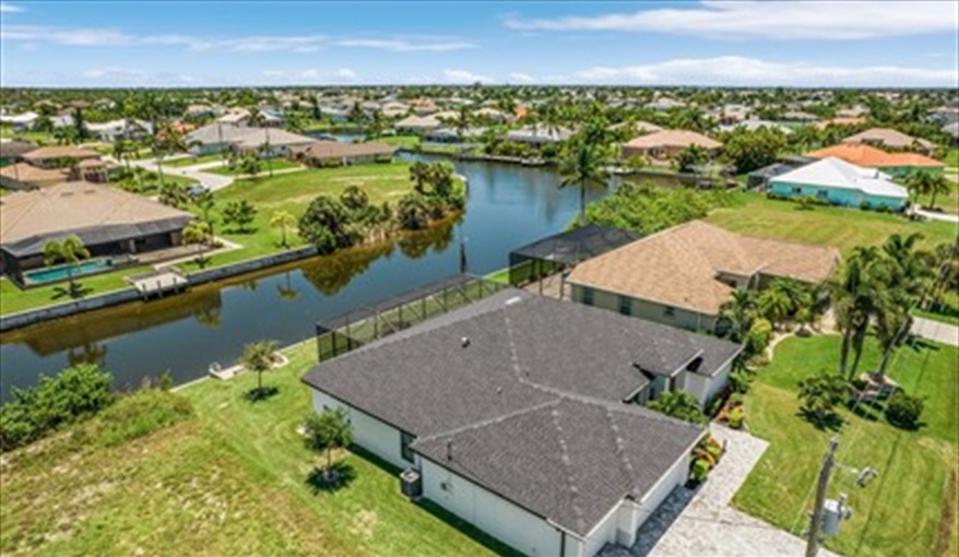 Villa Still Waters - south-facing paradise - pure tranquility – pure luxury in Cape Coral, Cape Coral, Gulf Coast