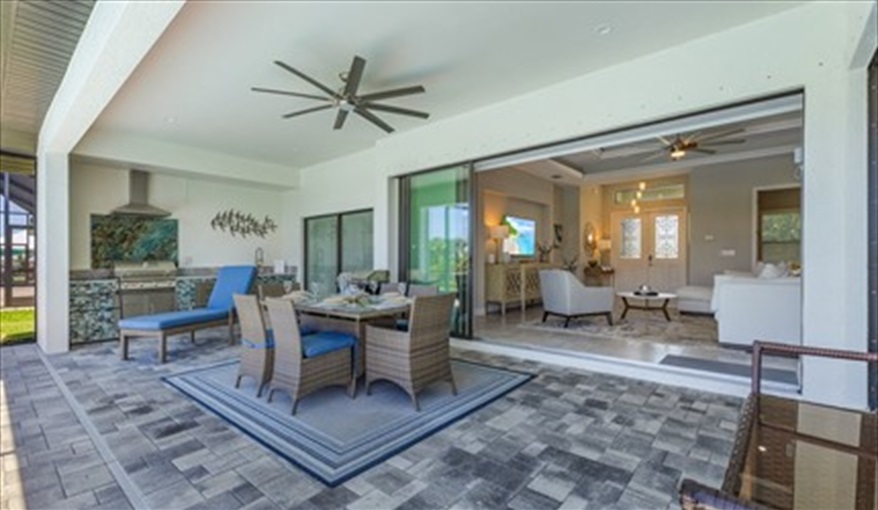 Villa Still Waters - south-facing paradise - pure tranquility – pure luxury in Cape Coral, Cape Coral, Gulf Coast
