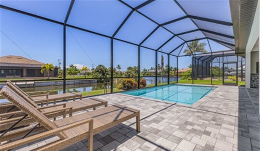 Villa Still Waters - south-facing paradise - pure tranquility – pure luxury in Cape Coral, Cape Coral, Gulf Coast