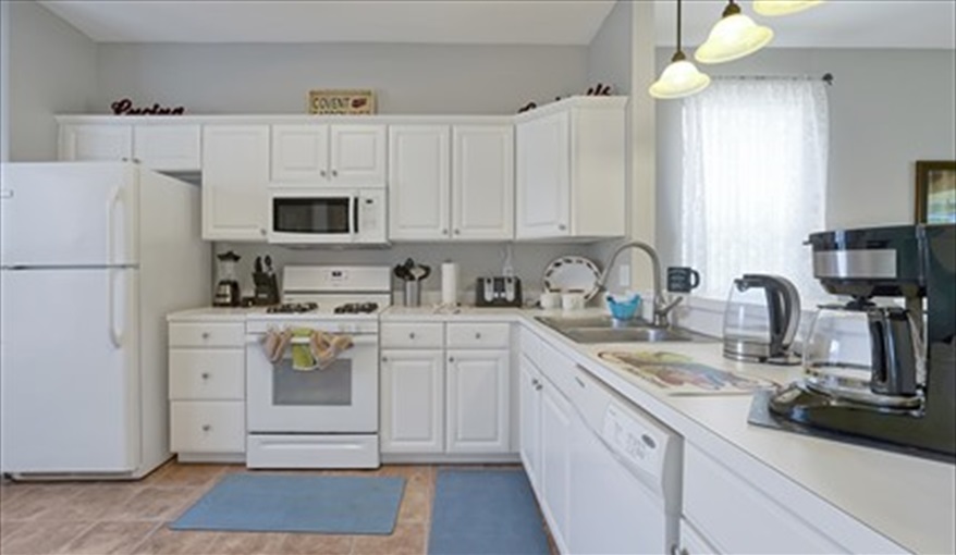 Fully equipped kitchen/diner. CJS FLORIDA VILLA in Four Corners, Davenport, Orlando