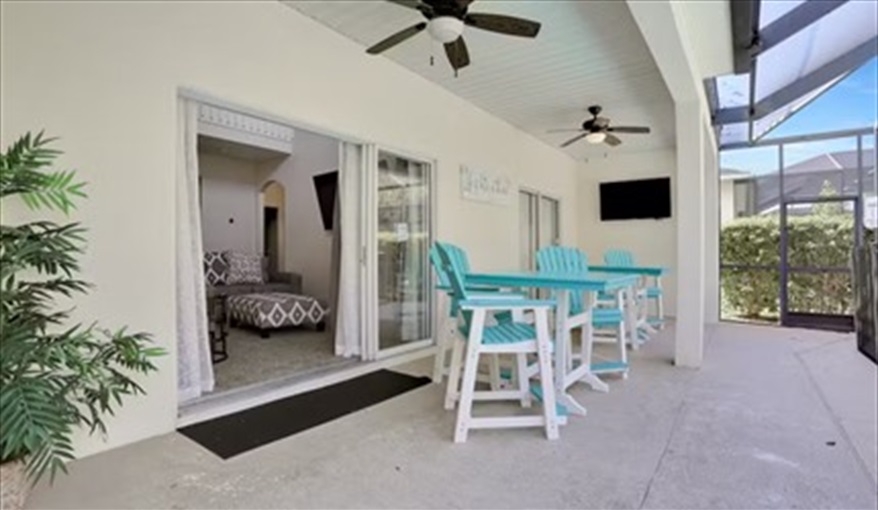Patio . Magic Memories Paradise Villa in Cumbrian Lakes, Kissimmee, Orlando