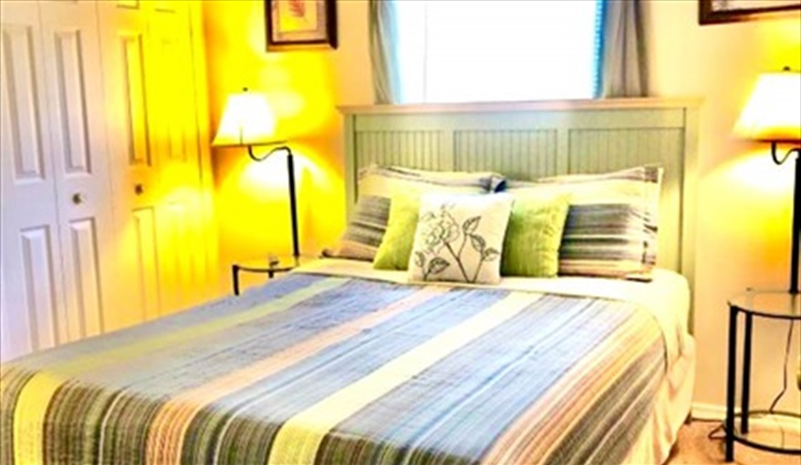 Bedroom 2: Queen size bed. Ref 993PF. Family home, free BBQ. Near Disney. Pet friendly in Lindfields, Kissimmee, Orlando