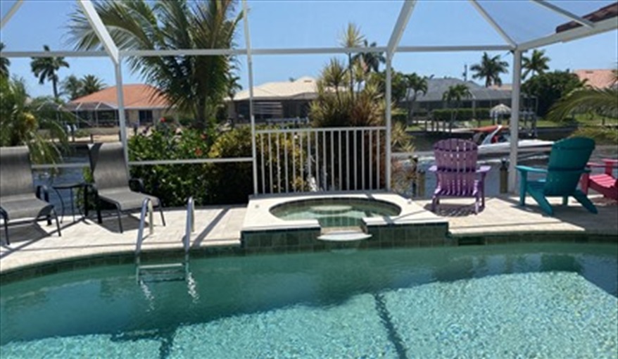 Villa Tropical Palms - SW Cape - South Facing W/front Home in Cape Coral, Cape Coral, Gulf Coast