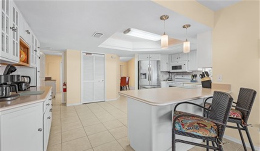 Villa Tropical Palms - SW Cape - South Facing W/front Home in Cape Coral, Cape Coral, Gulf Coast