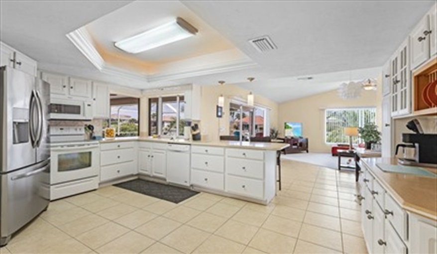 Villa Tropical Palms - SW Cape - South Facing W/front Home in Cape Coral, Cape Coral, Gulf Coast