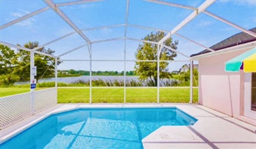 Your private pool. ref 996PF. Stunning villa. South facing pool. Pet friendly in Town Centre Reserve, Davenport, Orlando