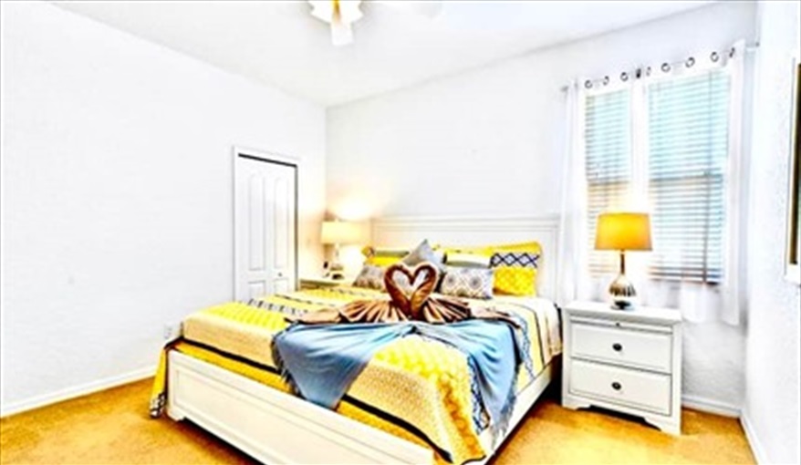 Second bedroom with ensuite bathroom. Ref 89. Stunning Villa on Highlands Reserve golf course in Highlands Reserve, Davenport, Orlando
