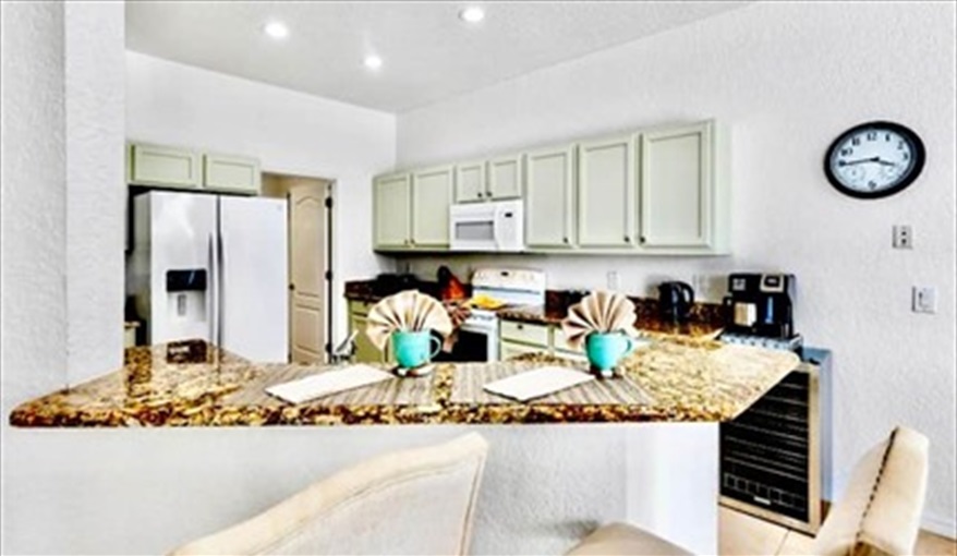 Breakfast bar. Ref 89. Stunning Villa on Highlands Reserve golf course in Highlands Reserve, Davenport, Orlando