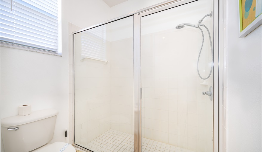 Villa Beautiful, Modern 5 Bed, 4 Bath Villa on Calabay Parc with Private Pool - Mins to Disney in Calabay Parc, Davenport, Orlando