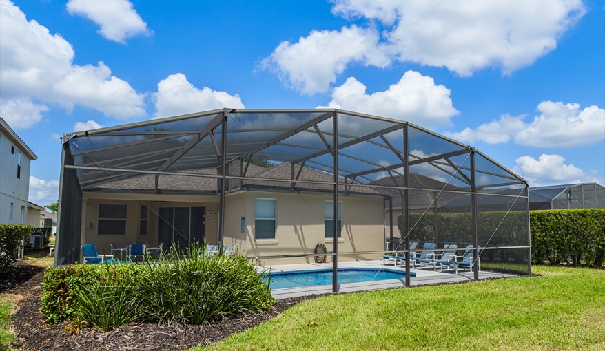 Villa Beautiful, Modern 5 Bed, 4 Bath Villa on Calabay Parc with Private Pool - Mins to Disney in Calabay Parc, Davenport, Orlando