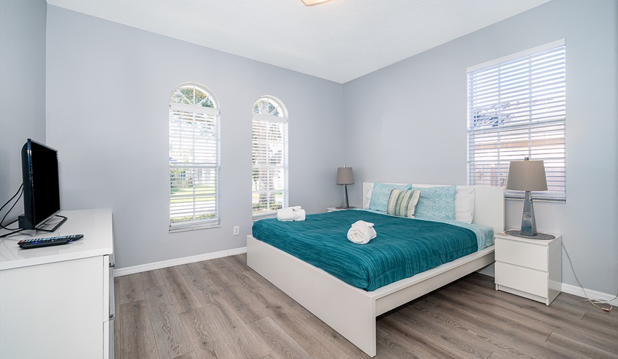 Villa Beautiful, Modern 5 Bed, 4 Bath Villa on Calabay Parc with Private Pool - Mins to Disney in Calabay Parc, Davenport, Orlando