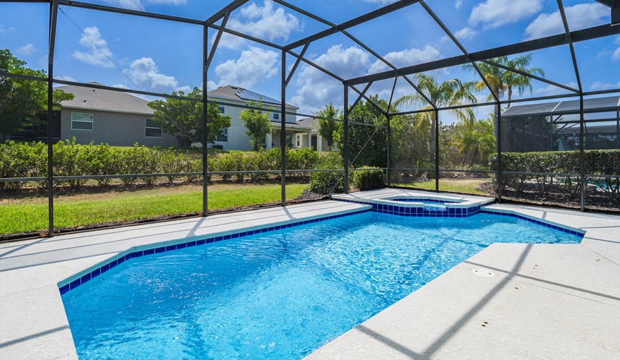 Villa Beautiful, Modern 5 Bed, 4 Bath Villa on Calabay Parc with Private Pool - Mins to Disney in Calabay Parc, Davenport, Orlando