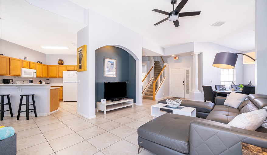 Villa Beautiful, Modern 5 Bed, 4 Bath Villa on Calabay Parc with Private Pool - Mins to Disney in Calabay Parc, Davenport, Orlando