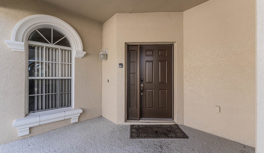 Villa Beautiful, Modern 5 Bed, 4 Bath Villa on Calabay Parc with Private Pool - Mins to Disney in Calabay Parc, Davenport, Orlando