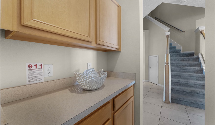 Villa Beautiful, Modern 5 Bed, 4 Bath Villa on Calabay Parc with Private Pool - Mins to Disney in Calabay Parc, Davenport, Orlando