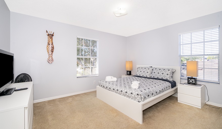 Villa Beautiful, Modern 5 Bed, 4 Bath Villa on Calabay Parc with Private Pool - Mins to Disney in Calabay Parc, Davenport, Orlando