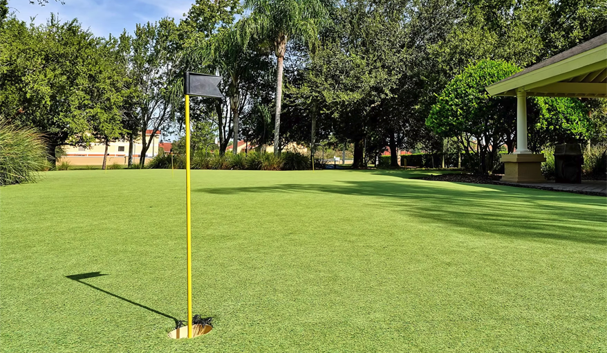 Putting Green . Sunshine Villa at Windsor Hills  in Windsor Hills Resort, Kissimmee, Orlando