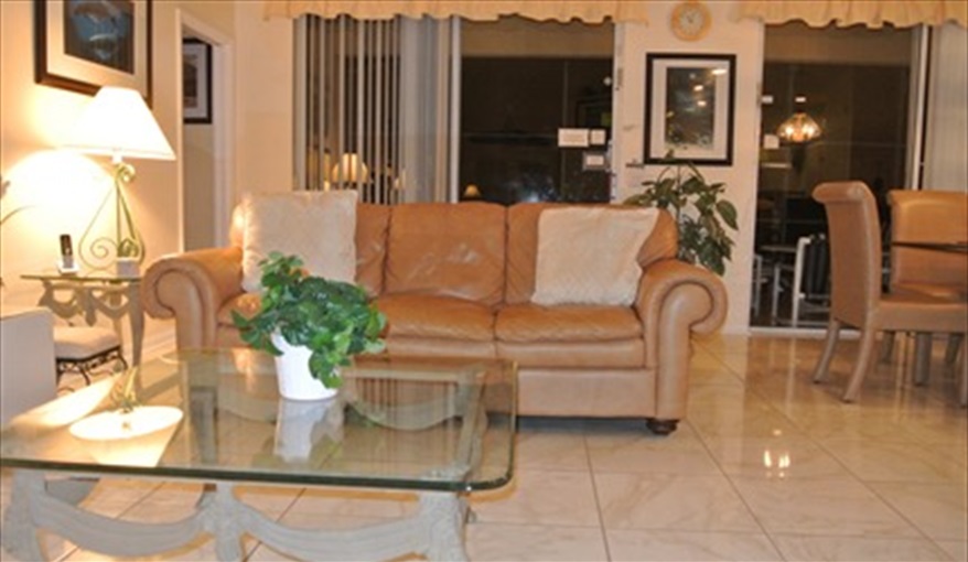 LIVING ROOM. SOUTH PALMS in Bridgewater Crossing, Davenport, Orlando