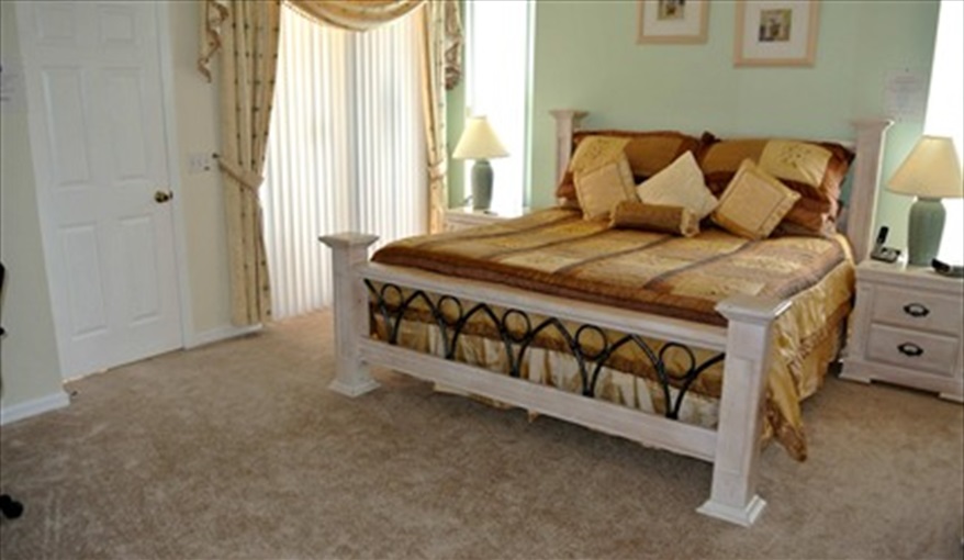 MASTER BEDROOM. SOUTH PALMS in Bridgewater Crossing, Davenport, Orlando