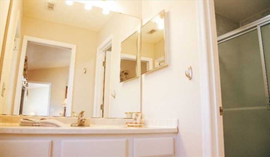 Master Ensuite. Ourfloridadream at Sunridge Woods, Davenport in Sunridge Woods, Davenport, Orlando