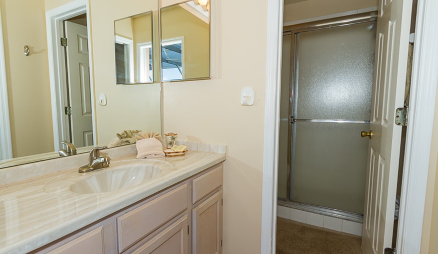 Master En-Suit. Ourfloridadream at Sunridge Woods, Davenport in Sunridge Woods, Davenport, Orlando
