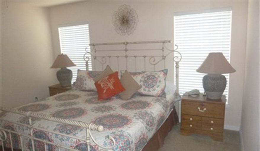 King Master en suite. Pluto's Palace Florida Villa in Sandy Ridge, Davenport, Orlando
